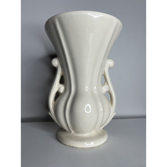 8" Vintage McCoy Pottery Vase Ivory Fluted Handles Signed