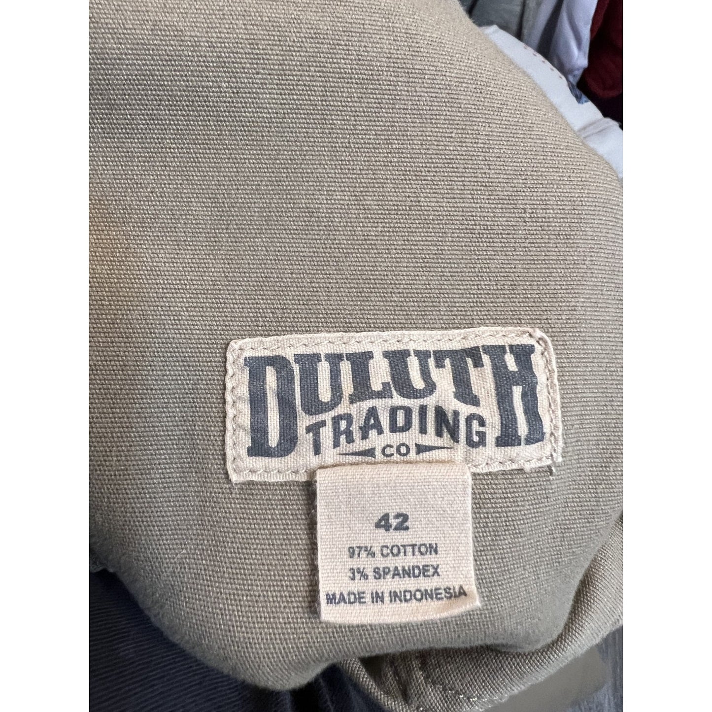 Duluth Trading Co Flex Fire Hose Relaxed Fit Cargo Shorts Size 42 Khaki Brown