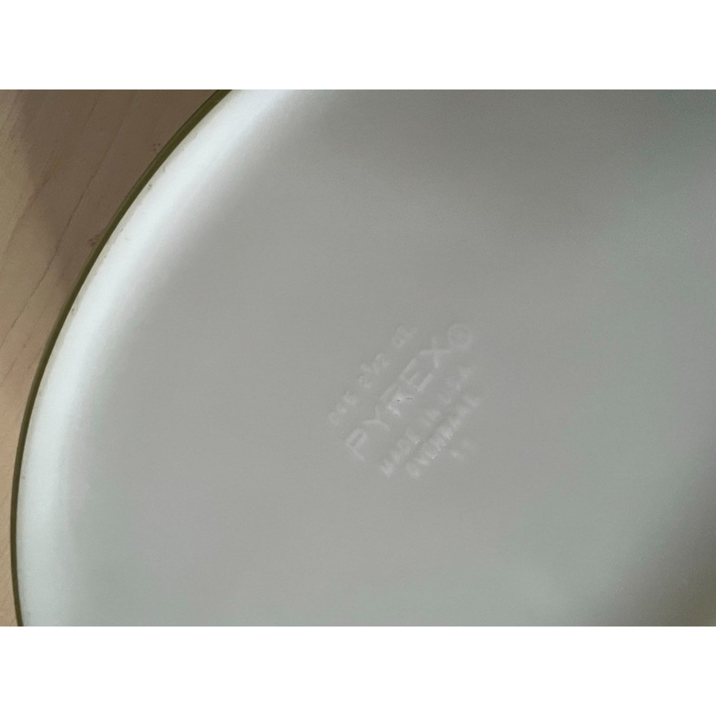 Vintage PYREX 045 Spring Blossom Green 2-1/2 Qt Oval Casserole Dish USA