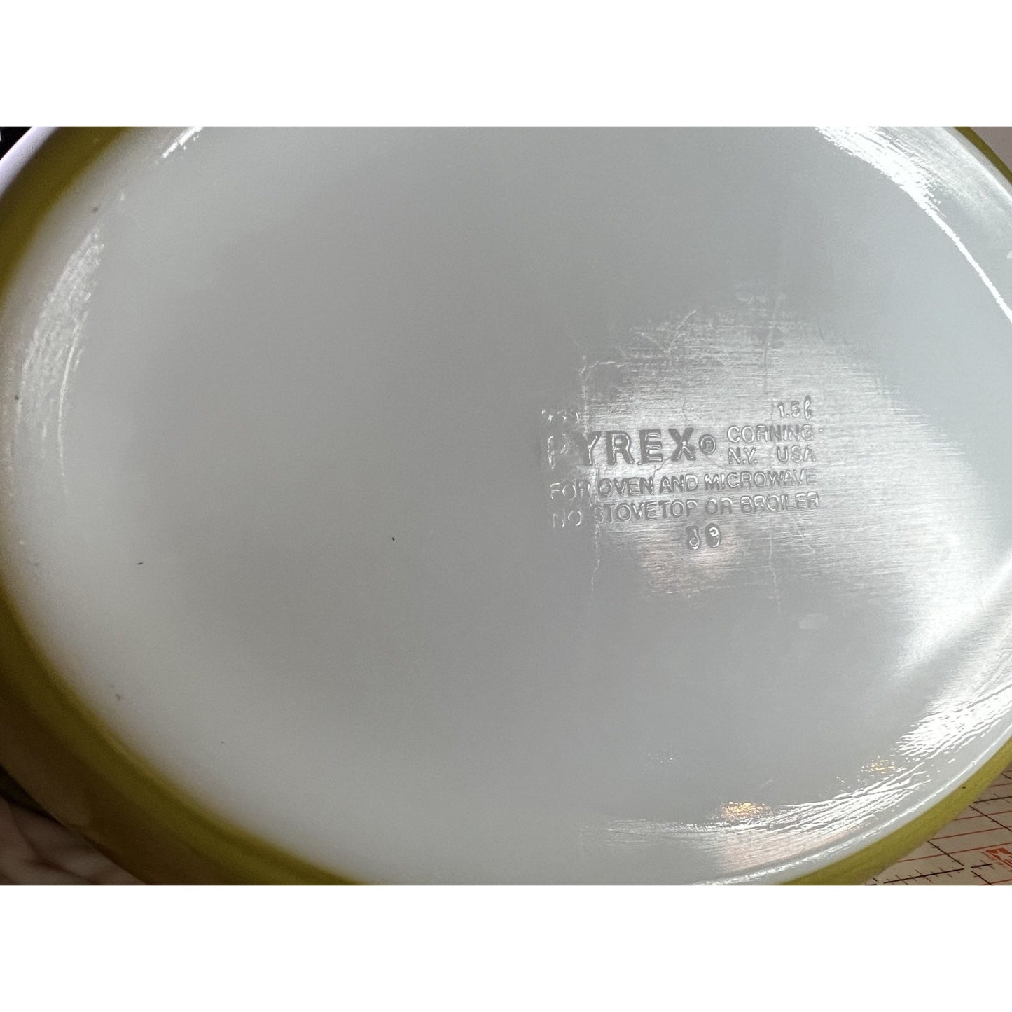 Pyrex Spring Blossom 043 Oval Casserole Dish with Lid 1.5 QT Vintage