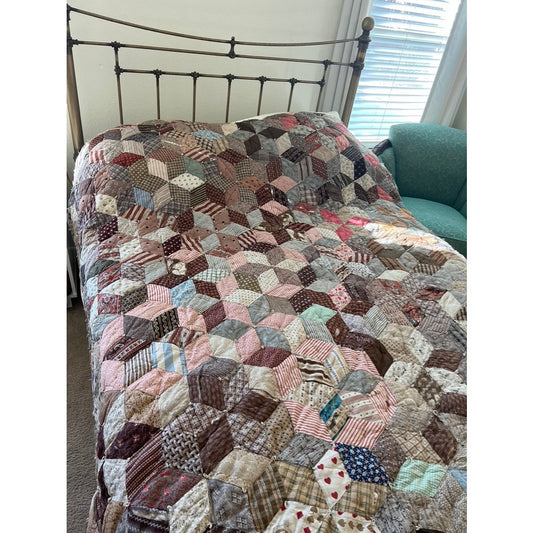 1890 Tumbling Blocks Quilt with Provenance