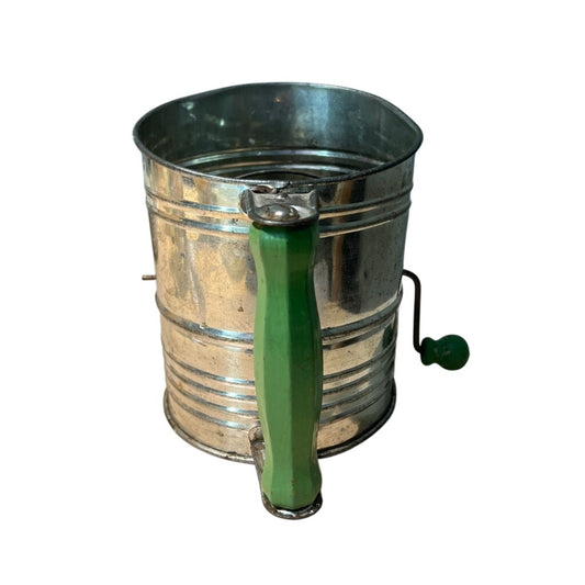 Vintage Bromwell’s 5 Cup Measuring flour Sifter With green turn crank & Handle