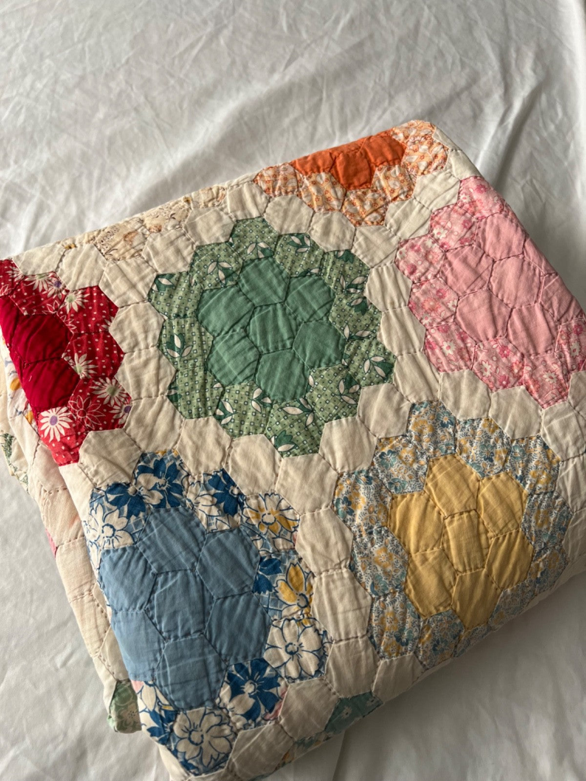 1930's Grandmother's Flower Garden Antique Quilt 80x79