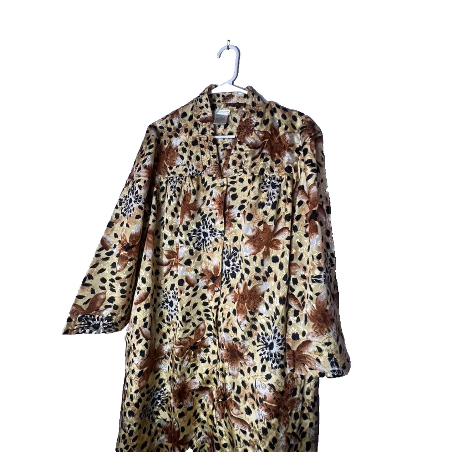 Vintage M Kaftan Caftan Muumuu Dress Gown Beach Leopard Shiny Satin Floral