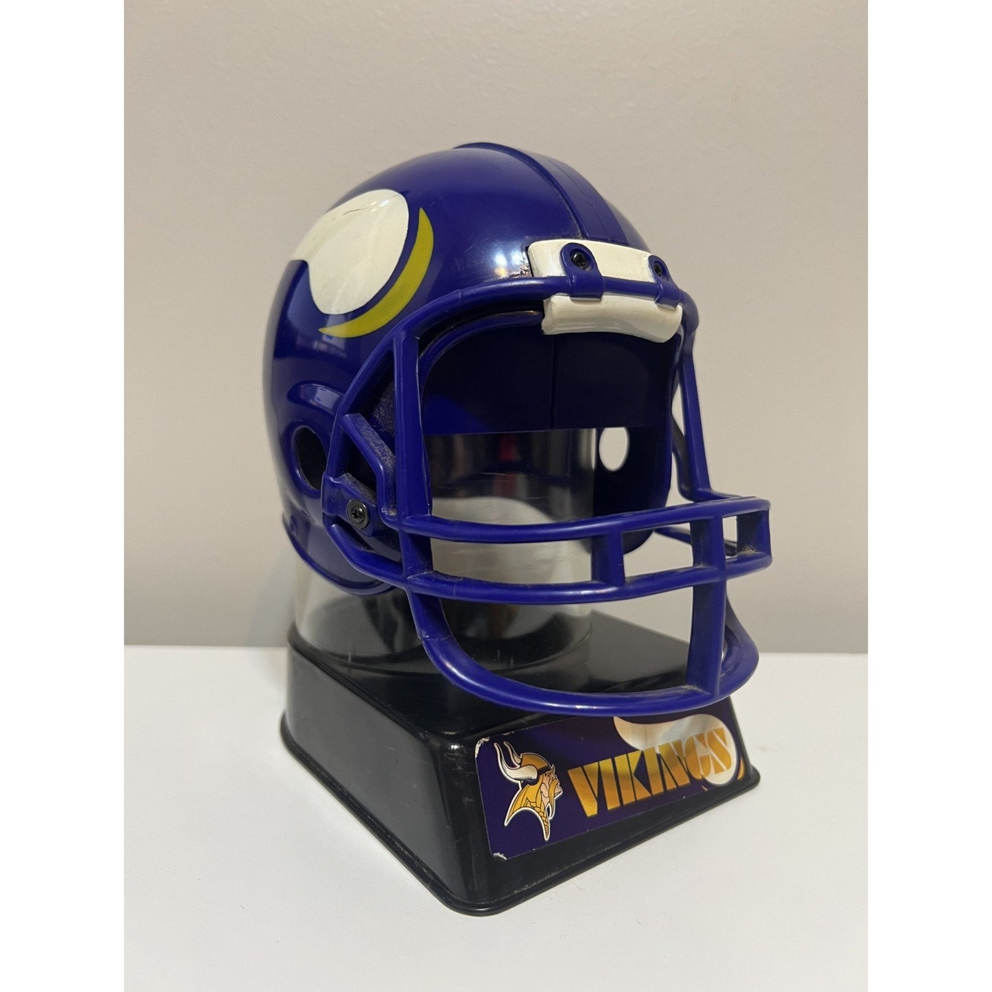 Vtg 1976 Sports Marketing Minnesota Vikings NFL Mini Football Helmet Coin Bank