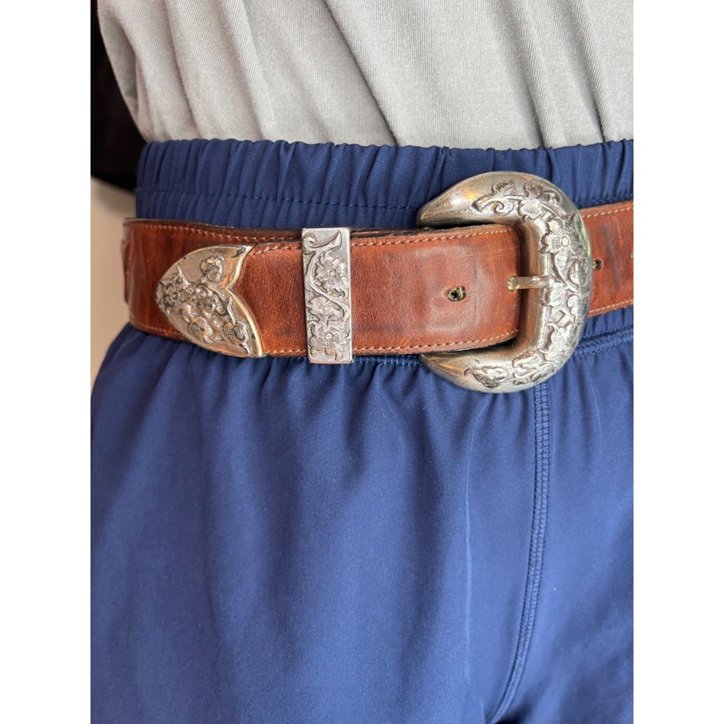 VTG 1993 Brighton Belt 49307 Brown Textured Leather Heavy Silver Buckle Sz M