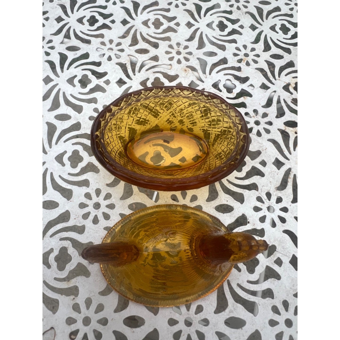 L E Smith AMBER Mini Hen On Nest Salt Cellar 3” HON
