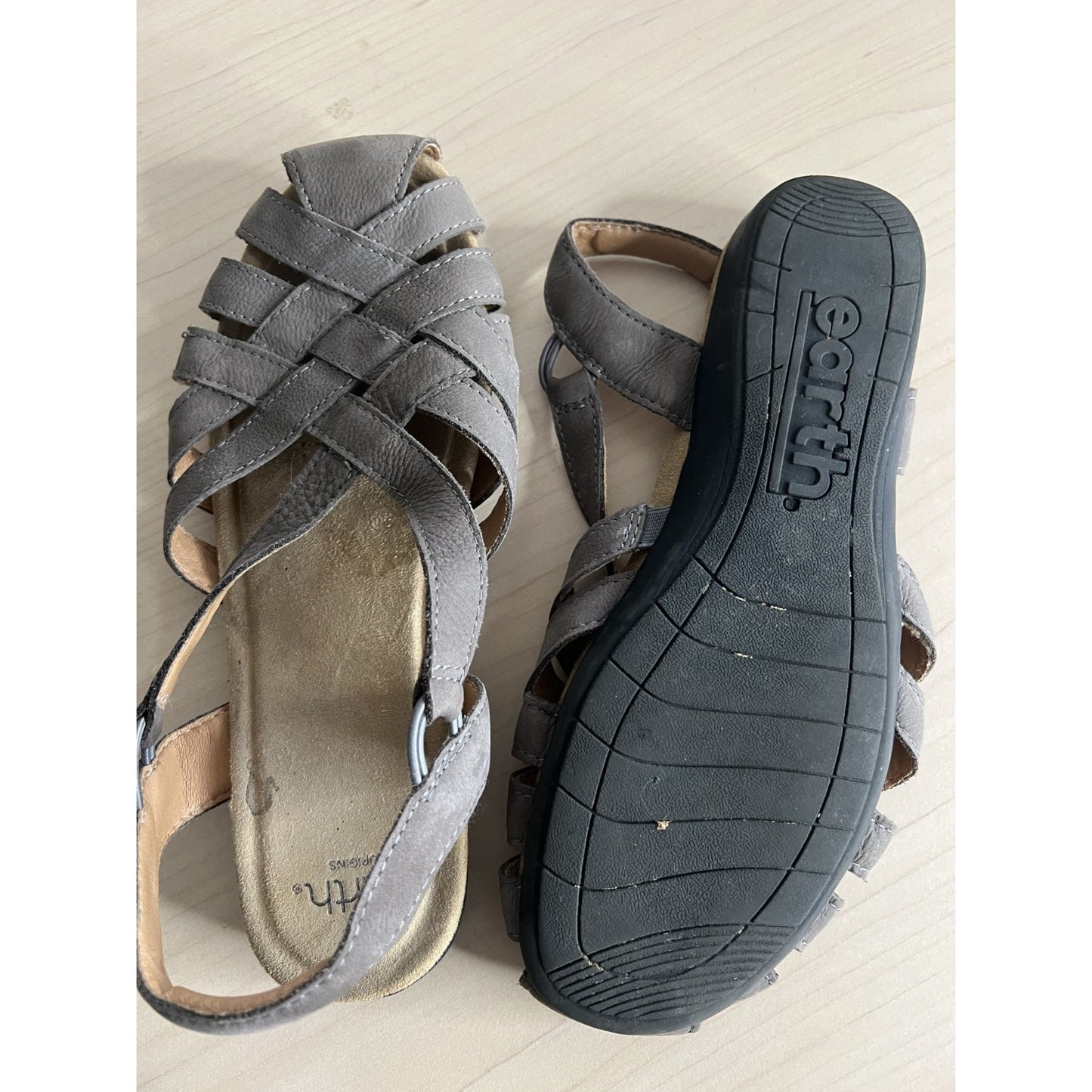 Earth Origins Strappy Sandals Women’s Gray Leather Comfort Slingback Casual 10