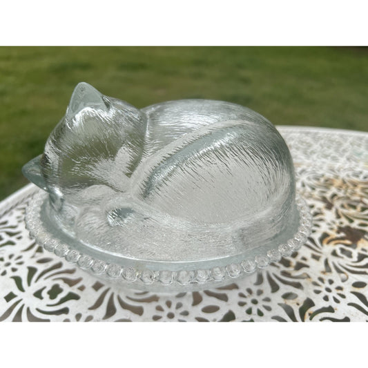 Indiana Glass Vintage Sleeping Cat On A Nest Covered Candy Dish Clear AMAZING!