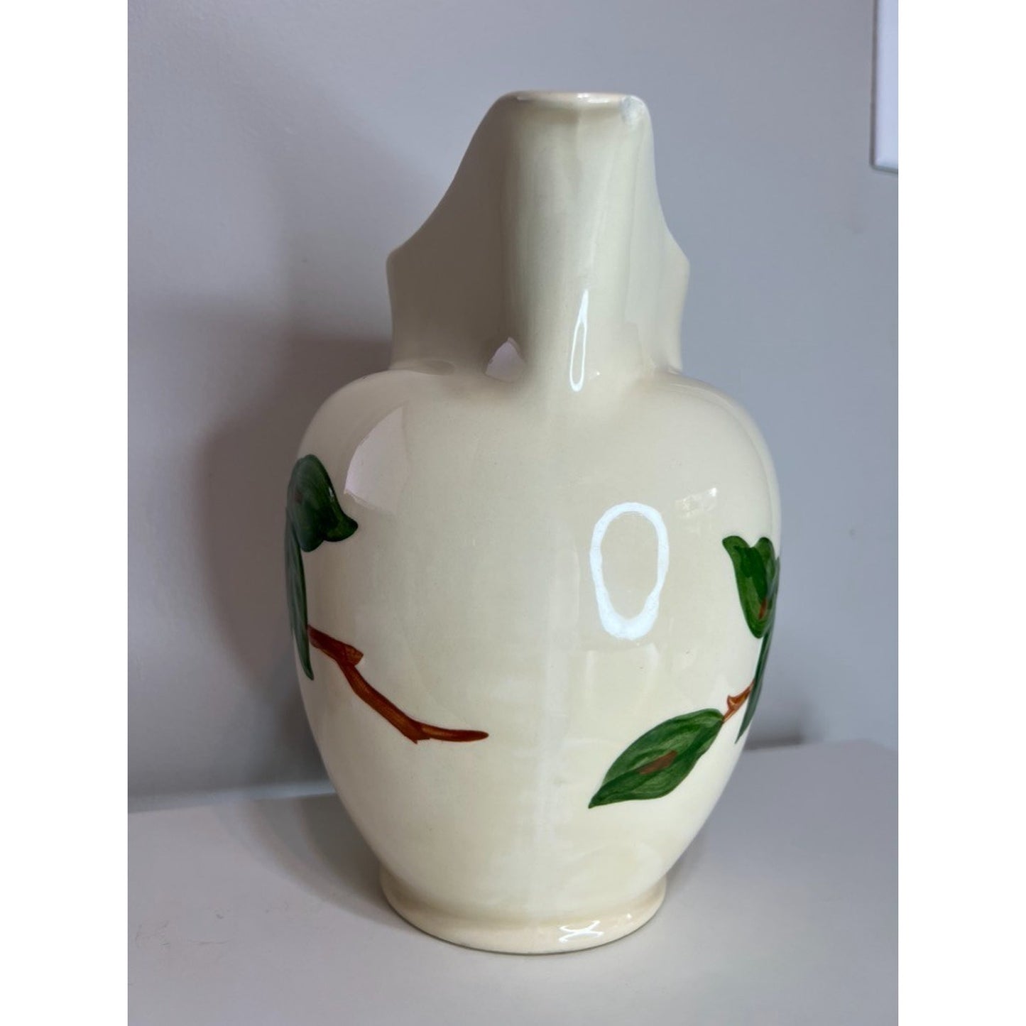 Vintage Franciscan Apple Water Pitcher 64 Oz With Ice Lip. Chipped spout