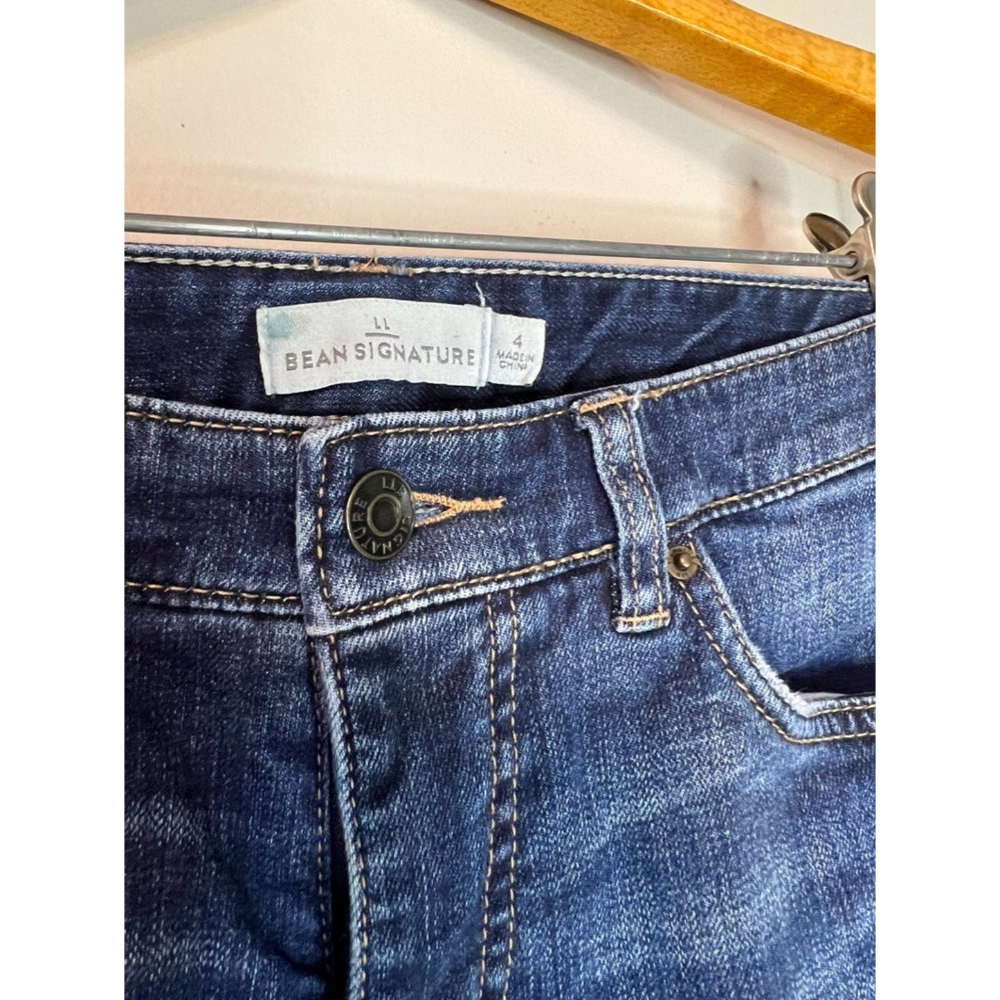 LL Bean 1912 Flannel Lined Jeans Size 4 Classic Fit Straight Leg