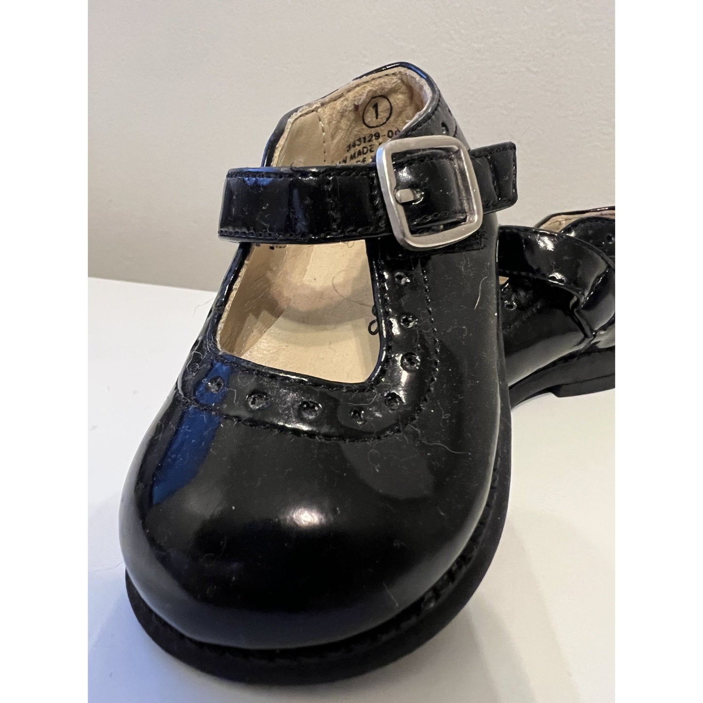 Baby Gap Vintage Infant Black Patent Mary Janes sz 1 Y2K