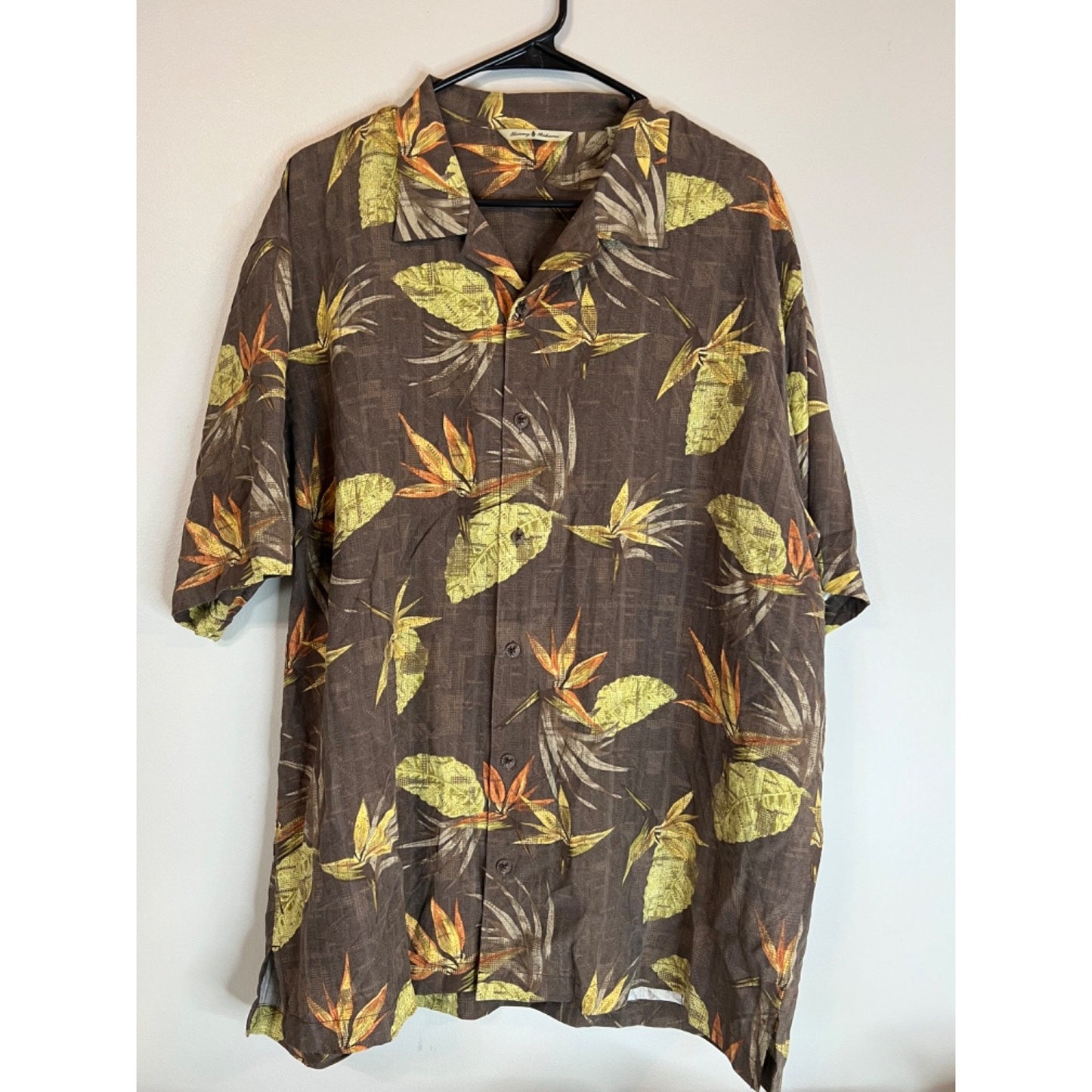 Tommy Bahama XL Button Hawaiian Shirt Birds Paradise Flowers XL Vintage Silk