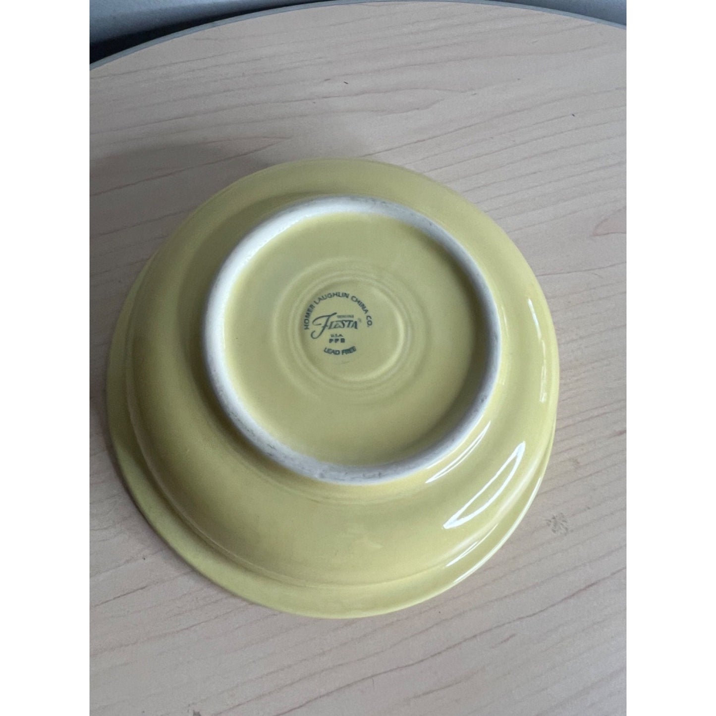 Fiestaware Retired Classic Rim 8 1/4 Inch Large Serving Bowl 40 OZ Sunflower
