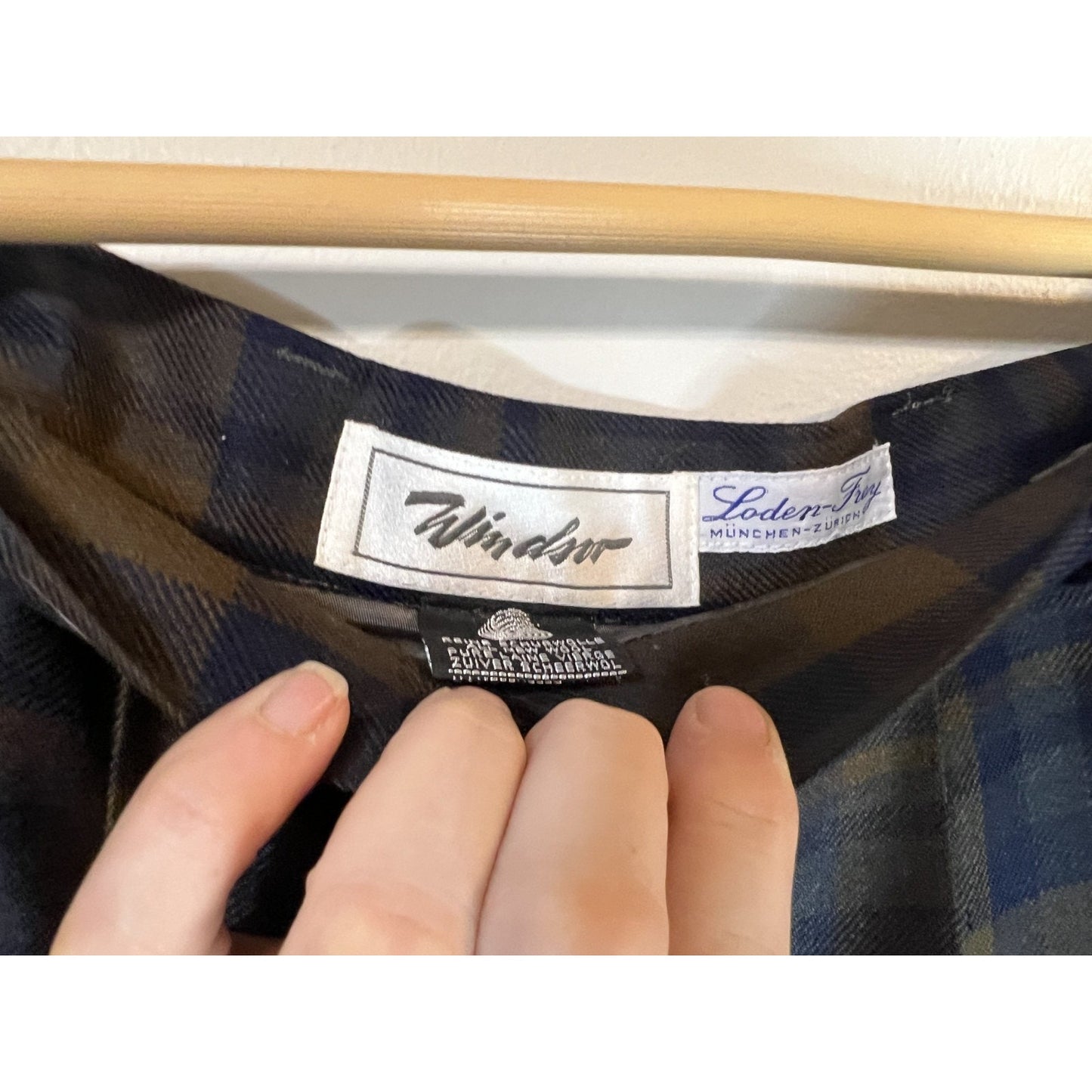 Windsor Loden Frey Skirt Women Size 40 100% Lambs wool Tartan Plaid Made Germany