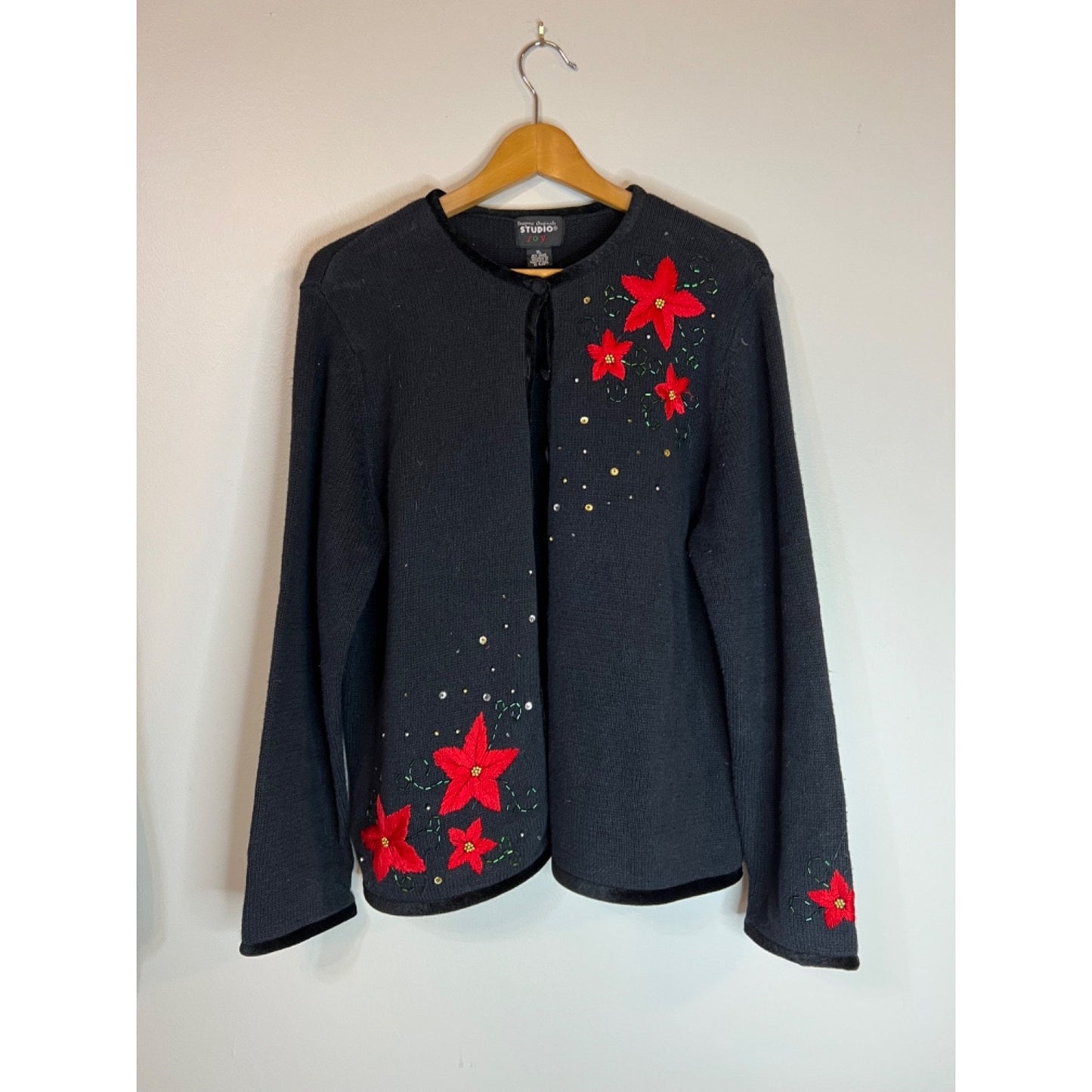 VTG Studio Joy Black Poinsettia Embroidered Sequin Button Cardigan Sweater XL