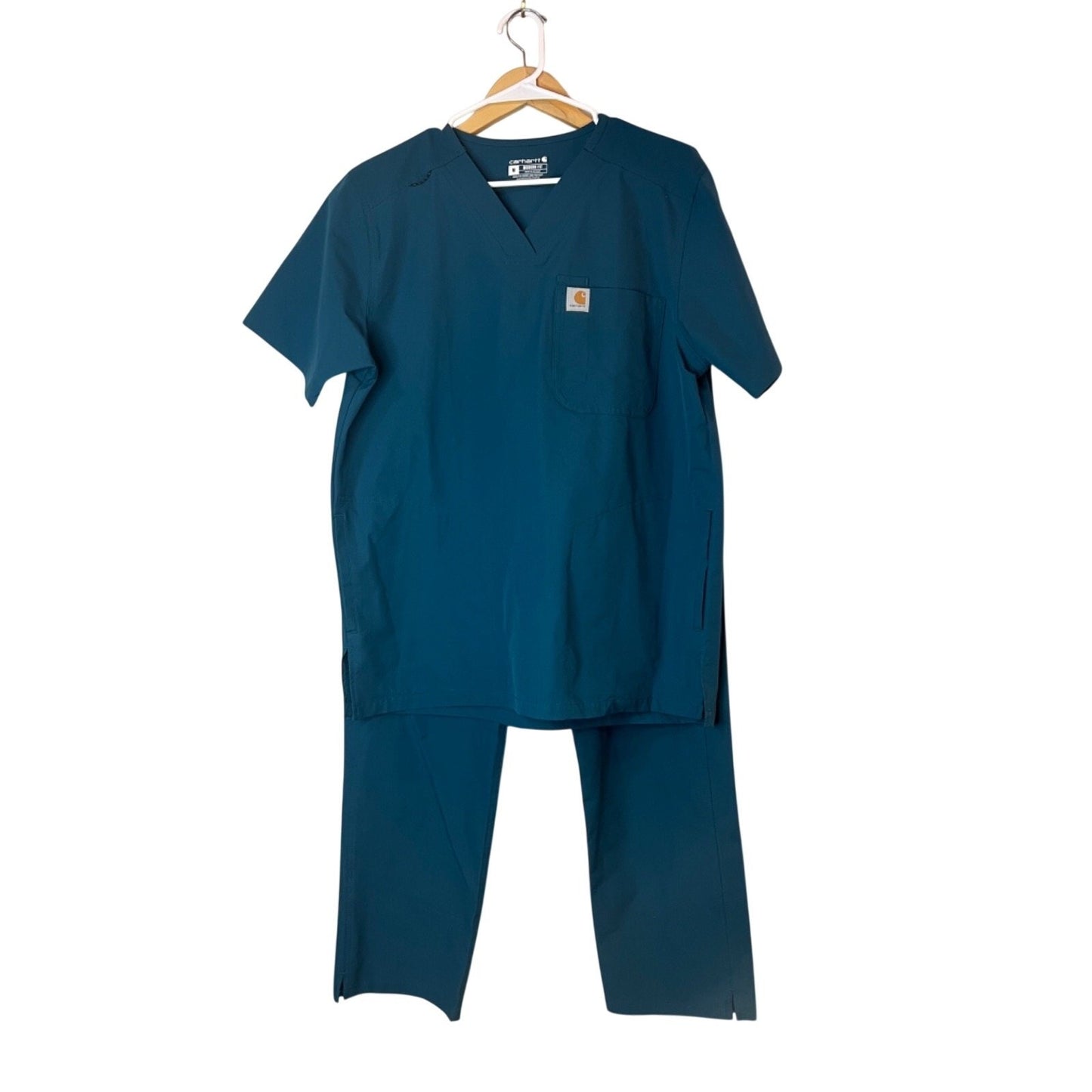 Carhartt Medium Men's Force Essentials Cargo Scrub Pants & V Neck Caribbean Blue