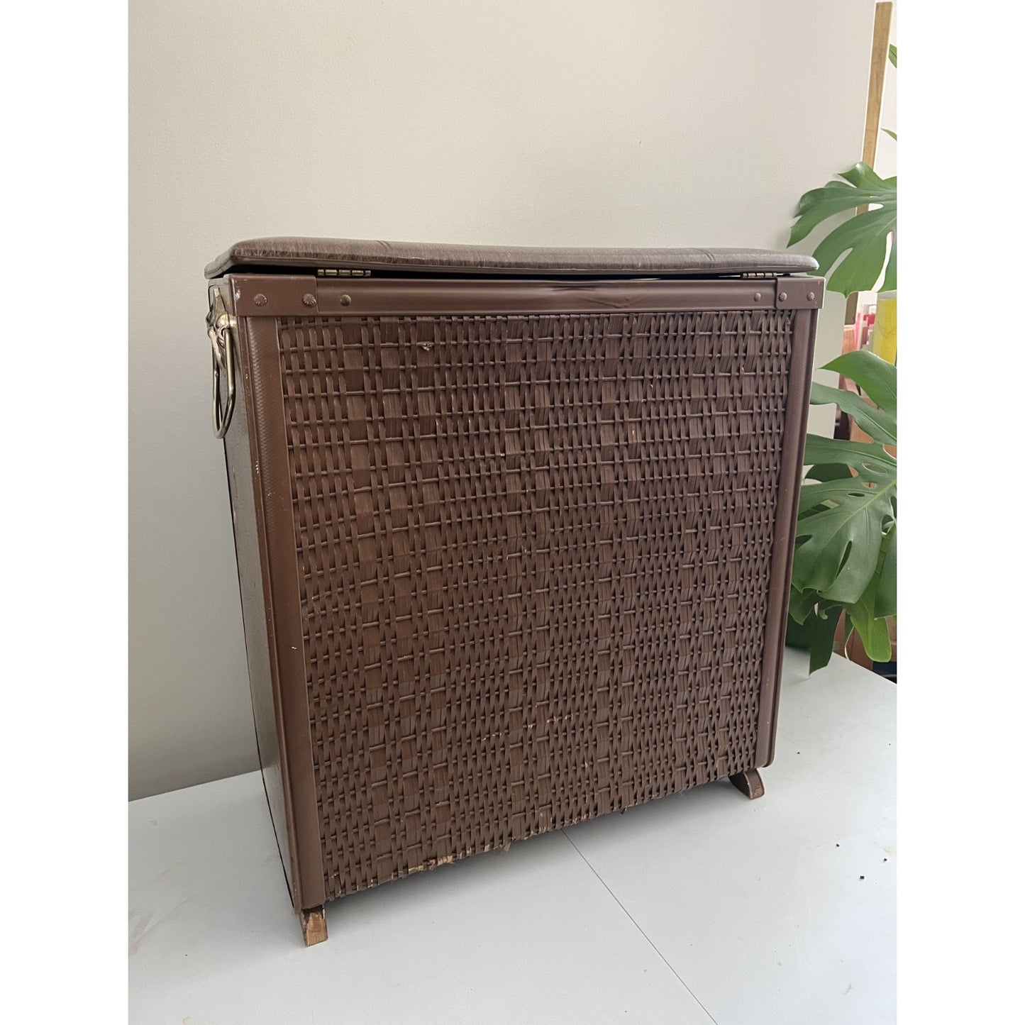 Vintage Pearl-Wick Laundry Hamper Wicker Black Gold MCM Hollywood Regency Retro