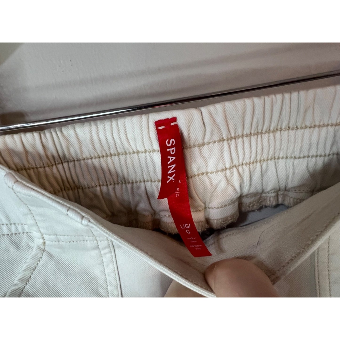SPANX Stretch Twill Cargo Pants Women’s S Cream Parchment Ankle Zip Jogger