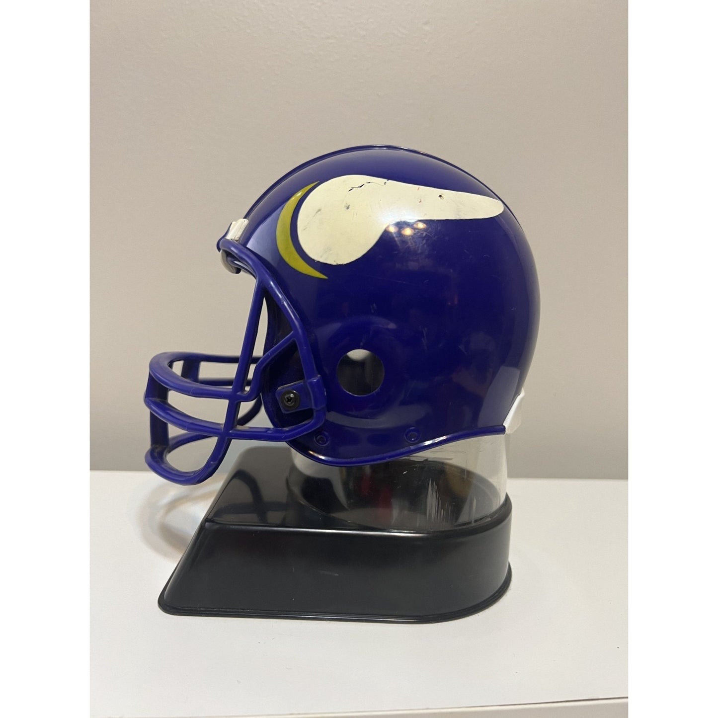 Vtg 1976 Sports Marketing Minnesota Vikings NFL Mini Football Helmet Coin Bank