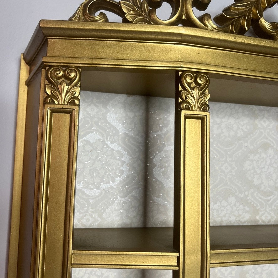 1971 Syroco 3602 Wall Mount Shadow Box Shelf mcmlxxi made usa gold color ornate