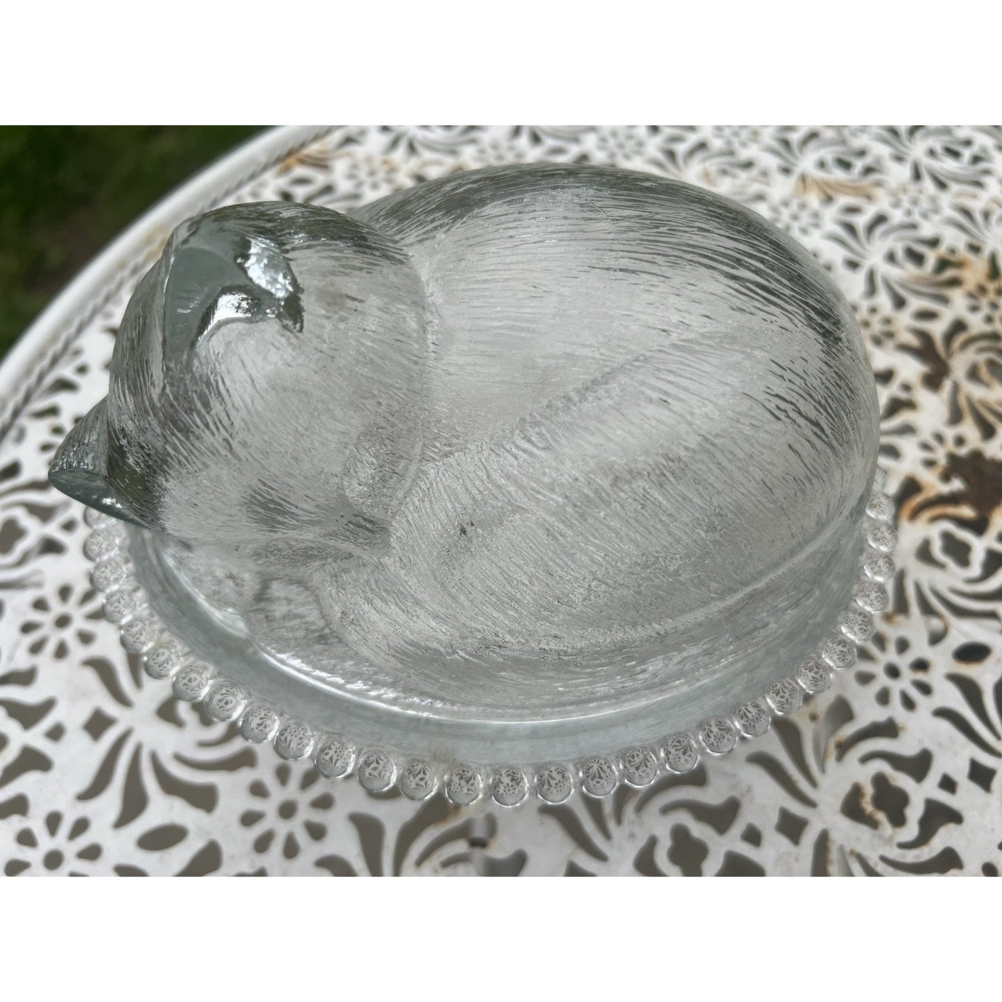 Indiana Glass Vintage Sleeping Cat On A Nest Covered Candy Dish Clear AMAZING!