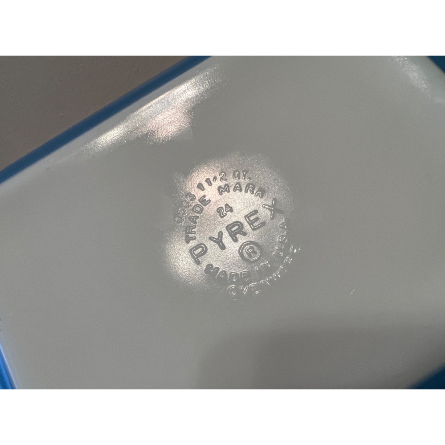 Vintage PYREX Blue Snowflake Garland 503 Refrigerator Dish 1 1/2 Qt Glass Lid