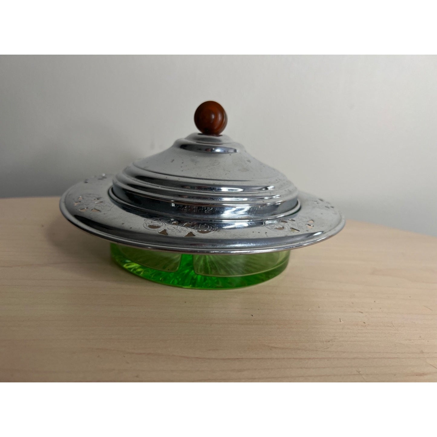 Vintage Uranium Green Vaseline Glass Divided Relish Dish w Lid Bakelite Handle