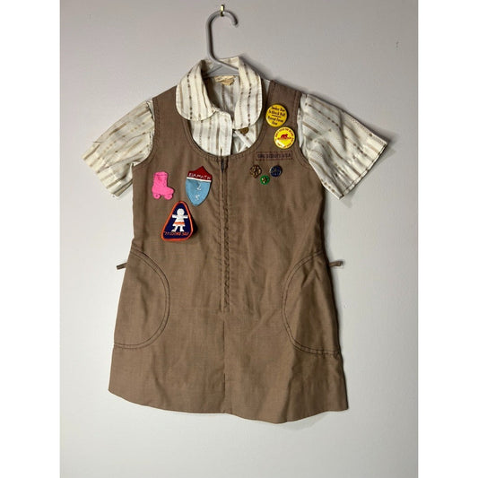 1977 Brownie Girl Scout Uniform Jumper Rare Unused Patches And Pins Size 7
