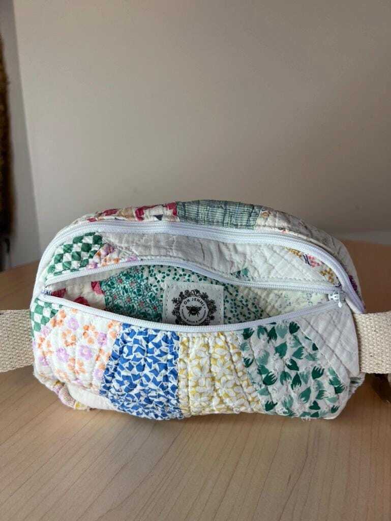 Vintage 1930 Dresden Plate Crossbody Fanny Pack Bag