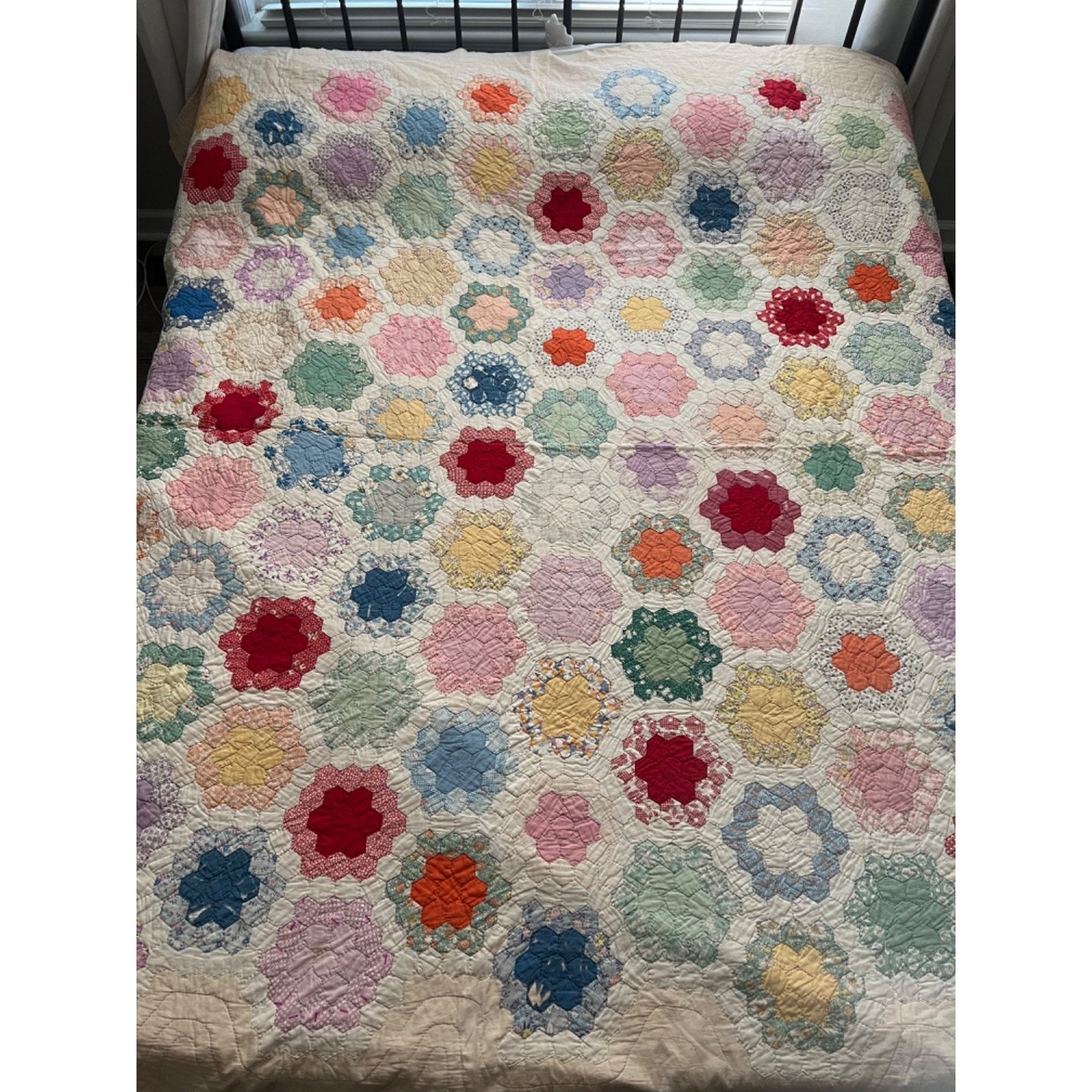 1930's Grandmother's Flower Garden Antique Quilt 80x79