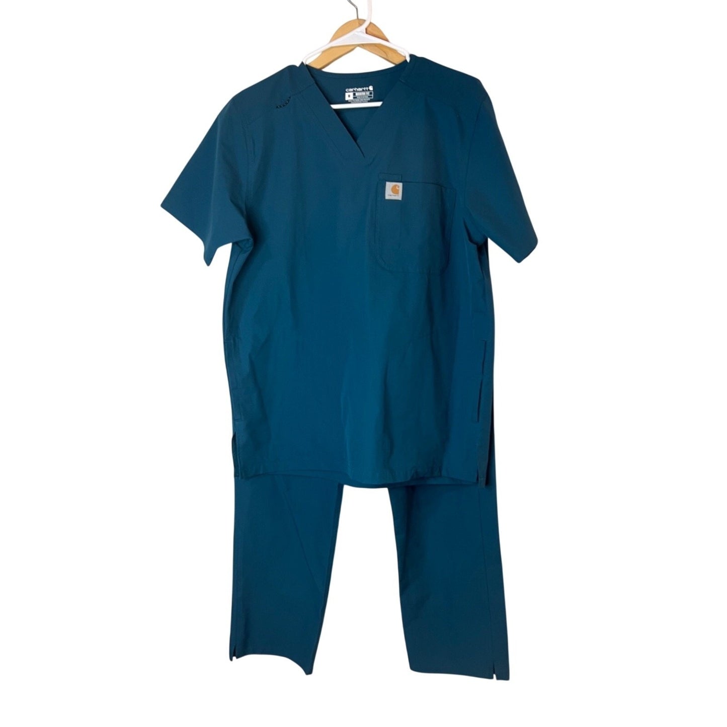 Carhartt Medium Men's Force Essentials Cargo Scrub Pants & V Neck Caribbean Blue