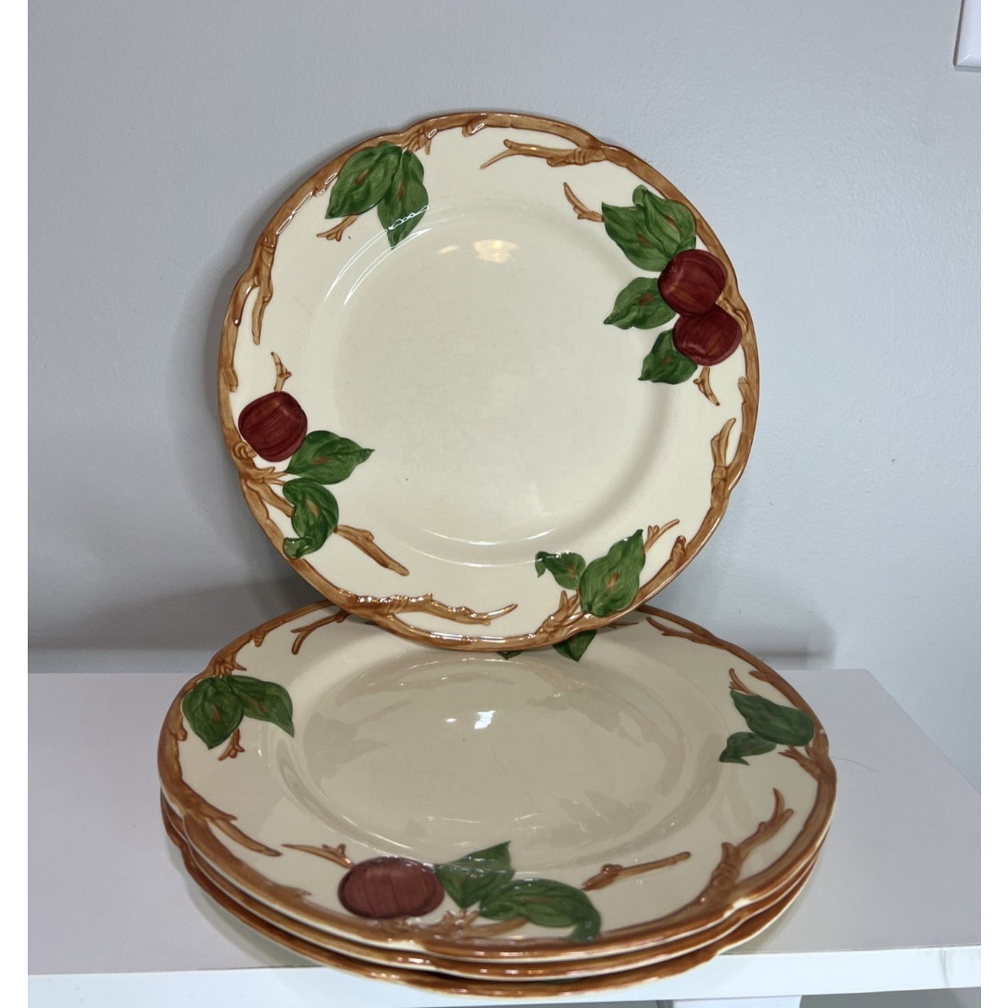 Franciscan Apple Dinner Plates Set of 4 USA Earthenware 10 1/2" Vintage