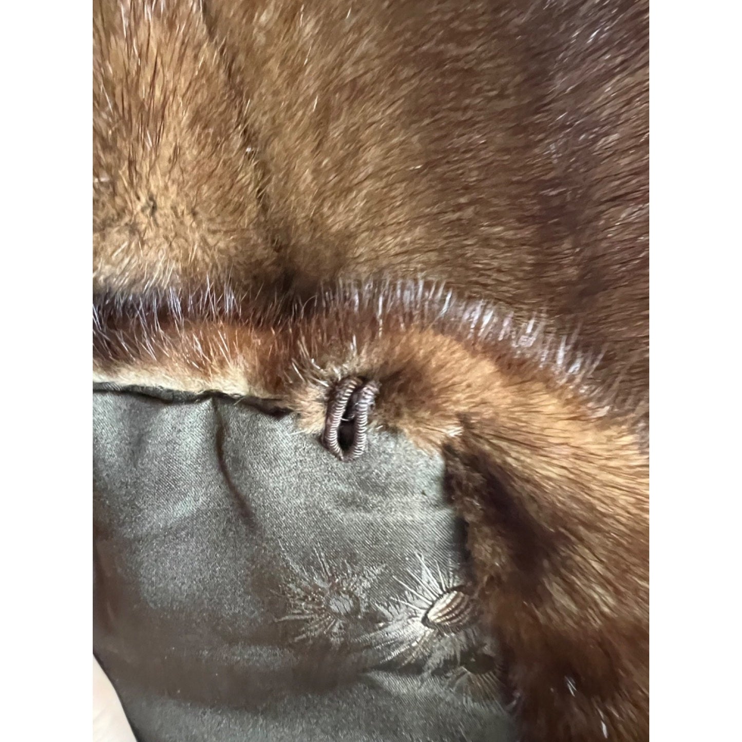 Glamorous Vintage 1950’s Genuine Canadian Mink Fur Scarf Stole with clips