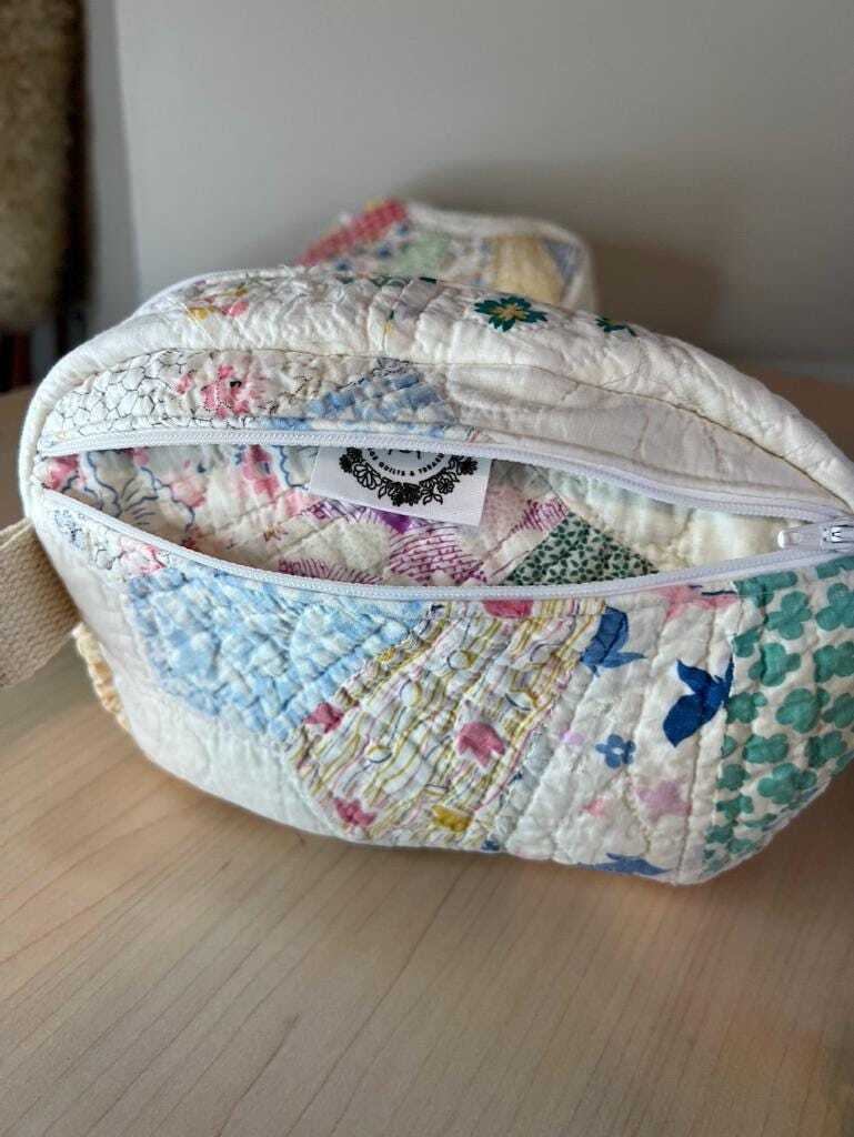 Vintage 1930 Dresden Plate Crossbody Fanny Pack Bag
