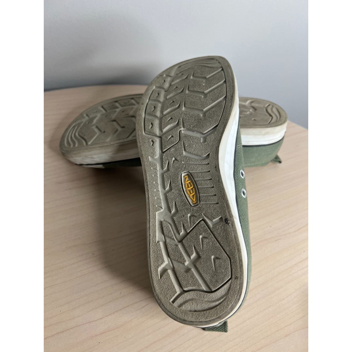 Keen Elsa Vulcanized Shoes Lichen Green Canvas Low Top Women's Size 10 Shoes