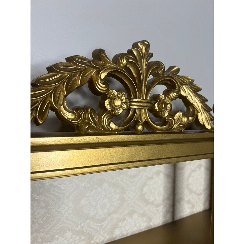 1971 Syroco 3602 Wall Mount Shadow Box Shelf mcmlxxi made usa gold color ornate