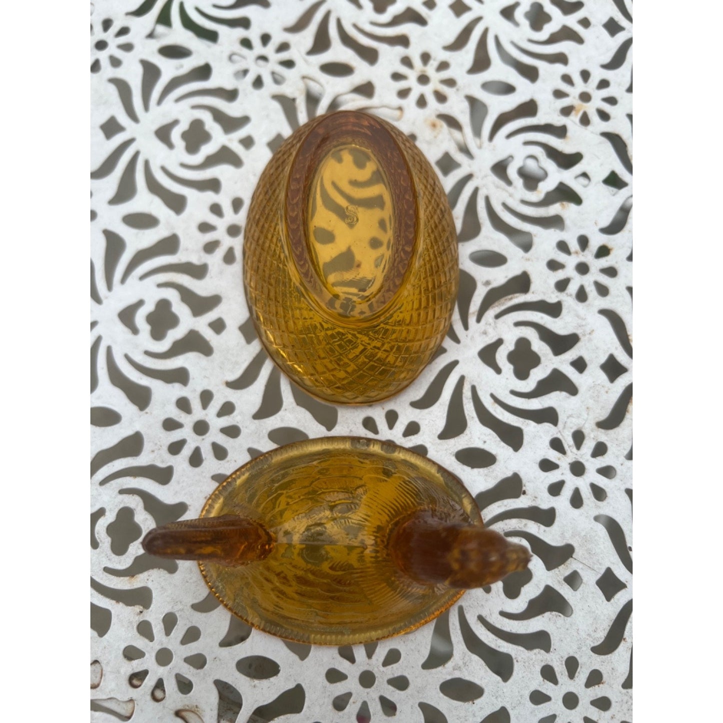 L E Smith AMBER Mini Hen On Nest Salt Cellar 3” HON