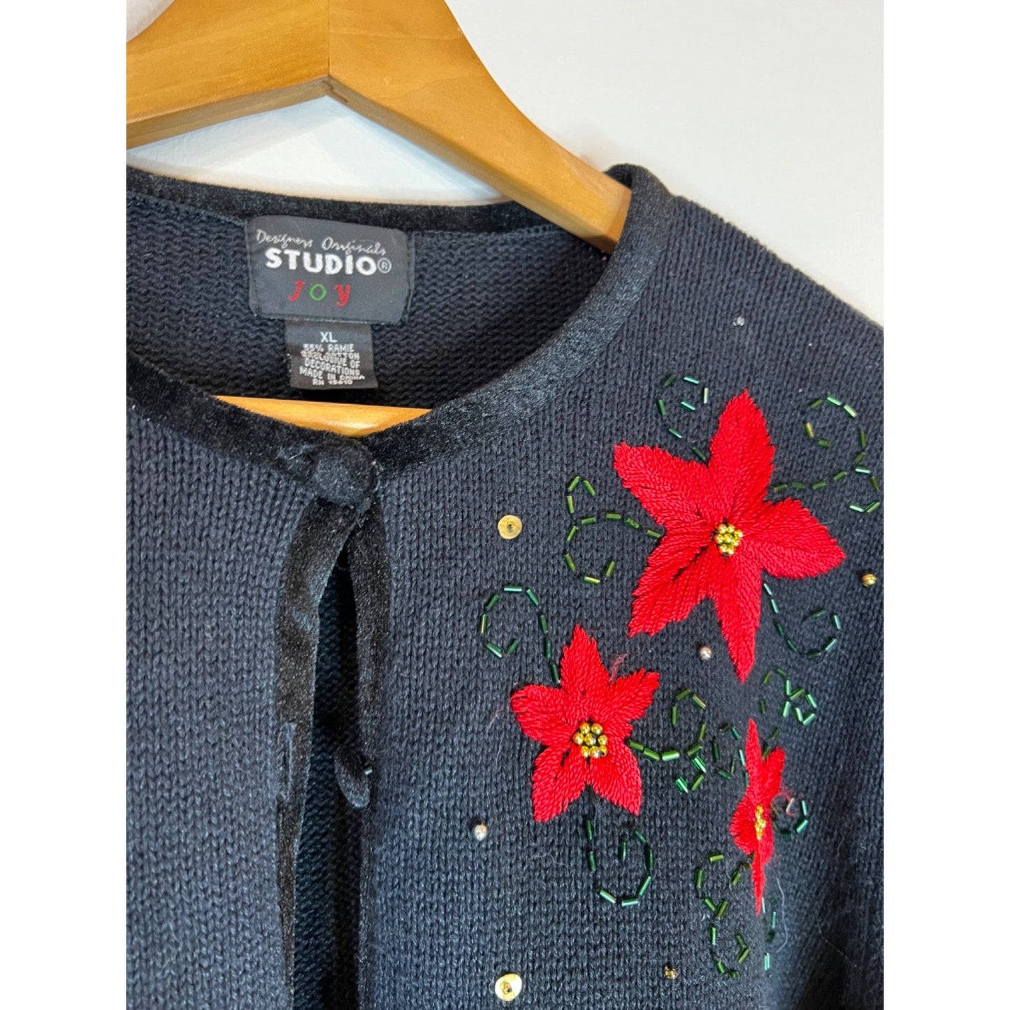 VTG Studio Joy Black Poinsettia Embroidered Sequin Button Cardigan Sweater XL