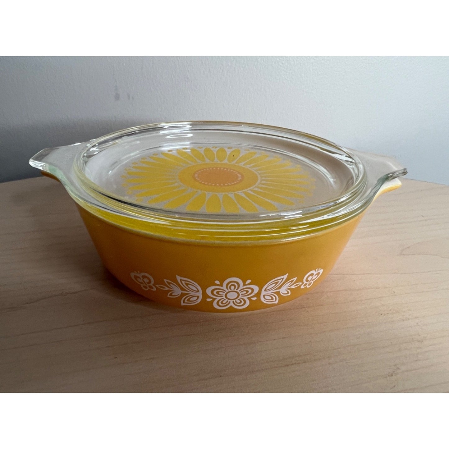 Vintage Pyrex Butterfly Gold #471 1 Pint Casserole Dish Sunflower Daisy Lid