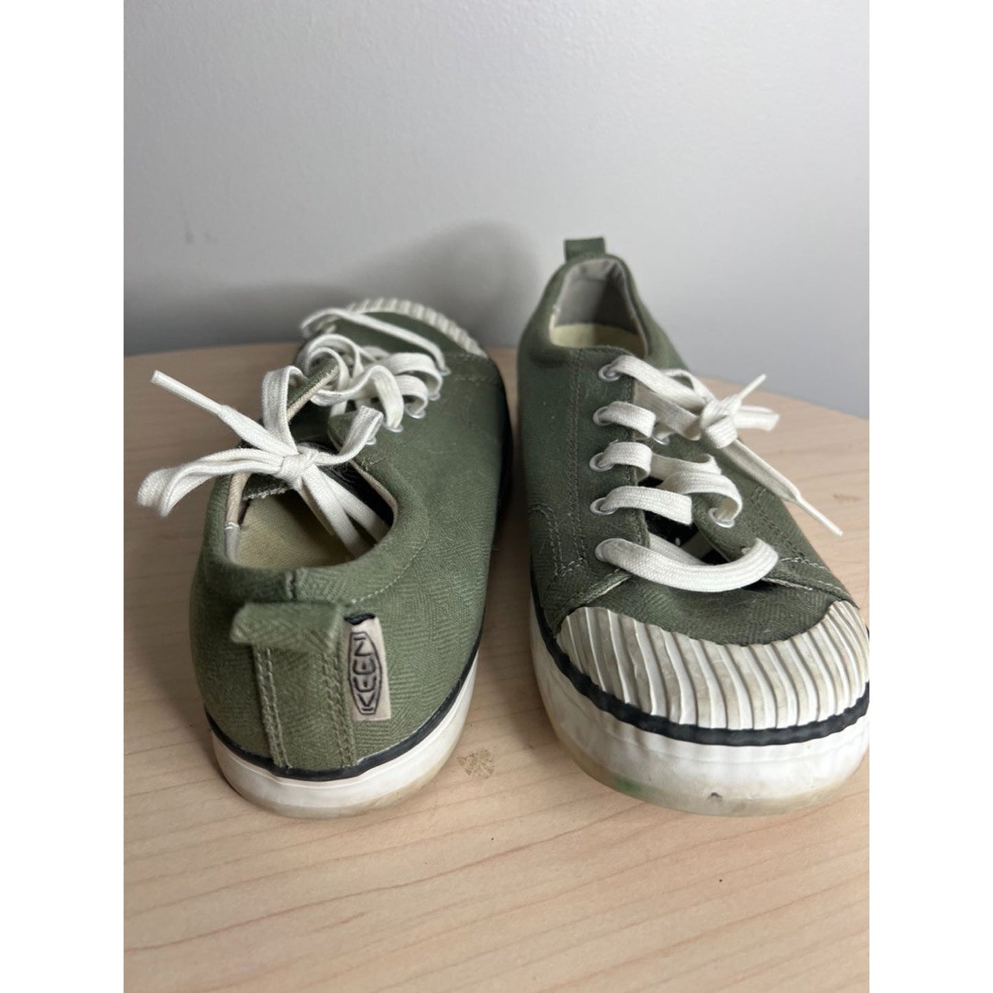 Keen Elsa Vulcanized Shoes Lichen Green Canvas Low Top Women's Size 10 Shoes