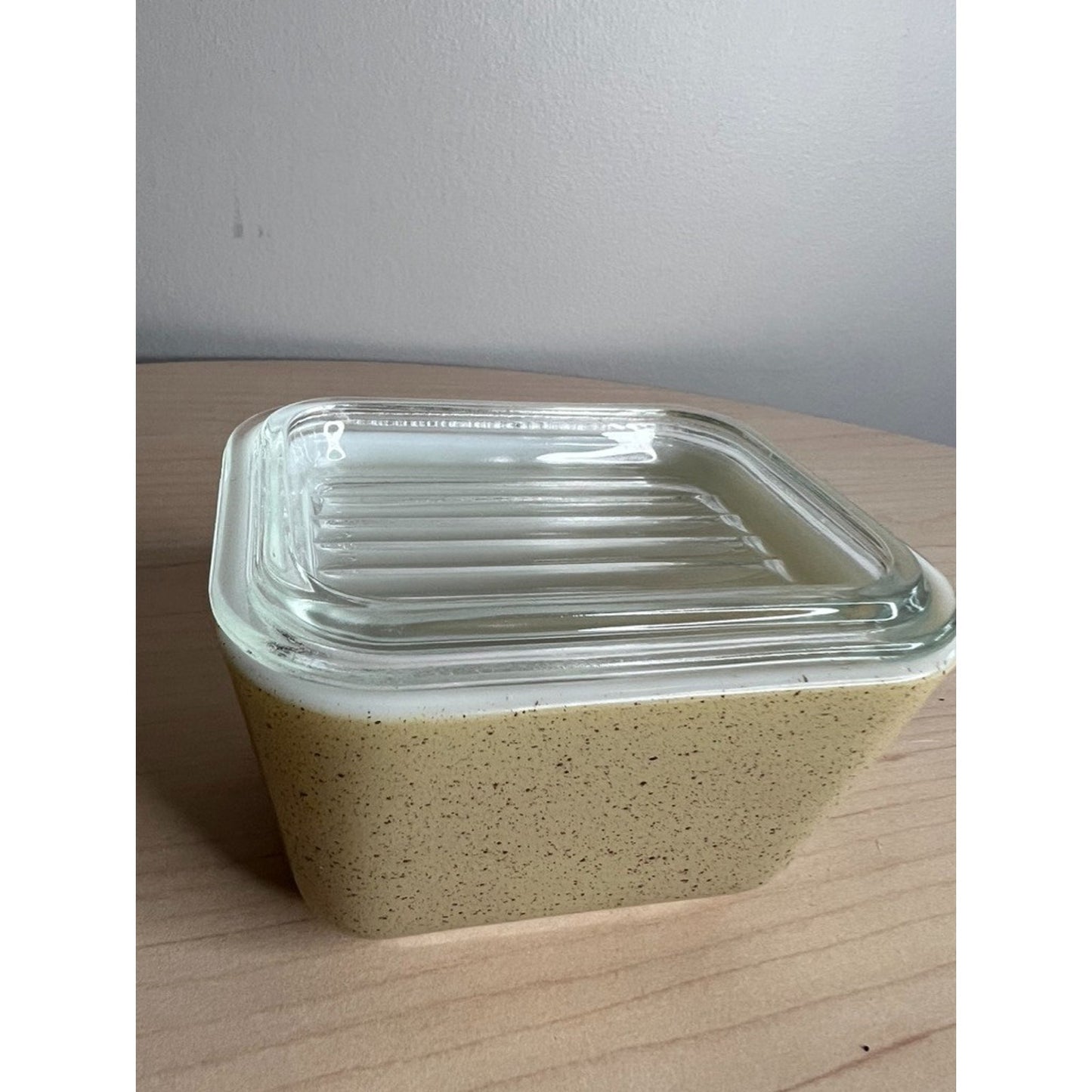 Vintage 501 B Pyrex Homestead Tan Speckle Dish Lid 1.5 Cup Refrigerator Fridgie