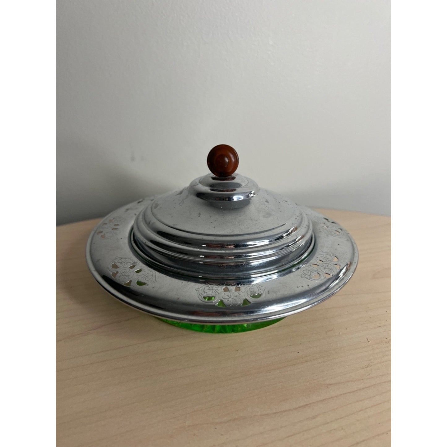 Vintage Uranium Green Vaseline Glass Divided Relish Dish w Lid Bakelite Handle