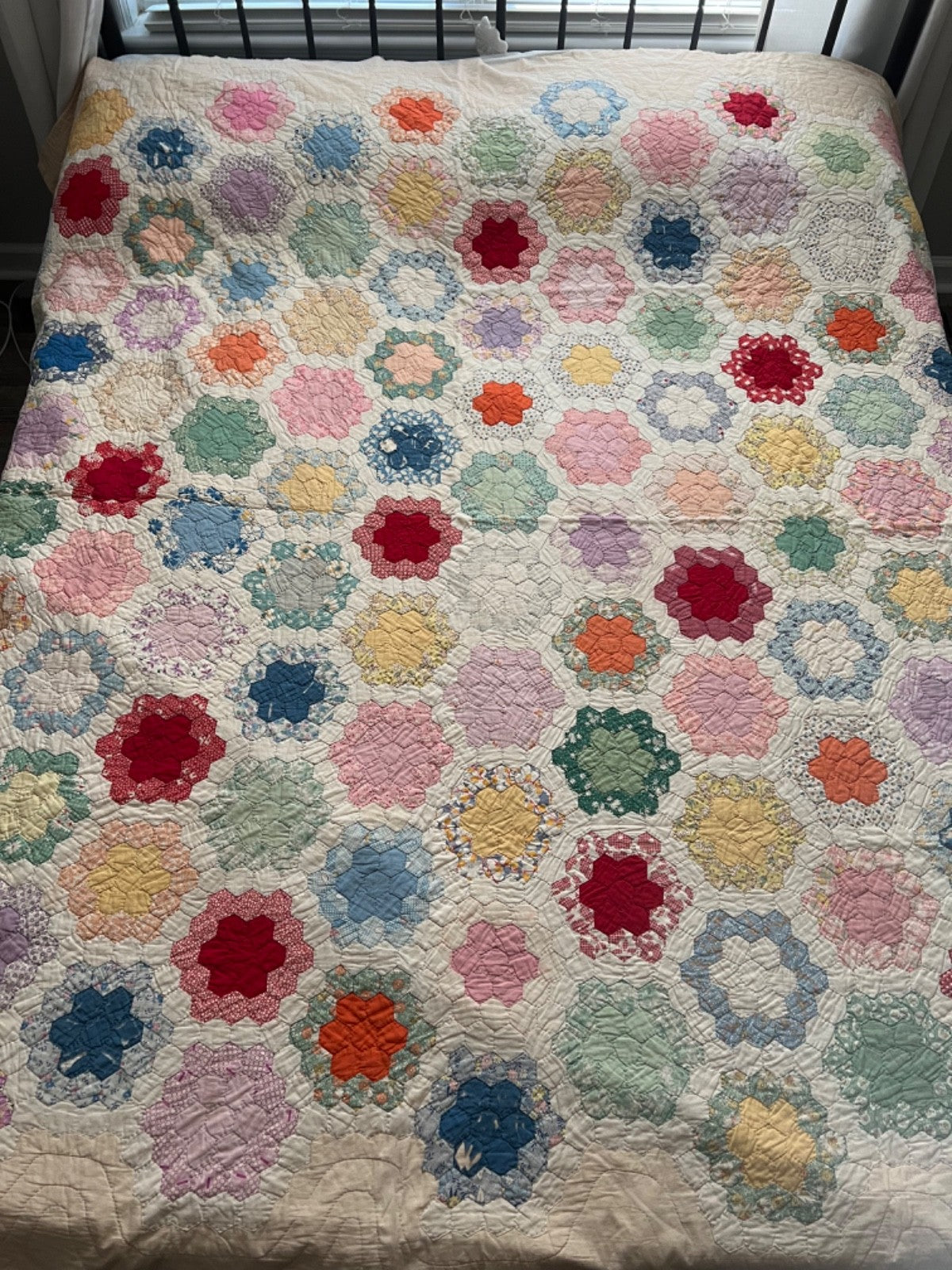 1930's Grandmother's Flower Garden Antique Quilt 80x79
