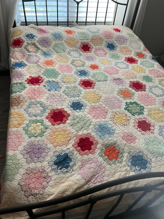 1930's Grandmother's Flower Garden Antique Quilt 80x79