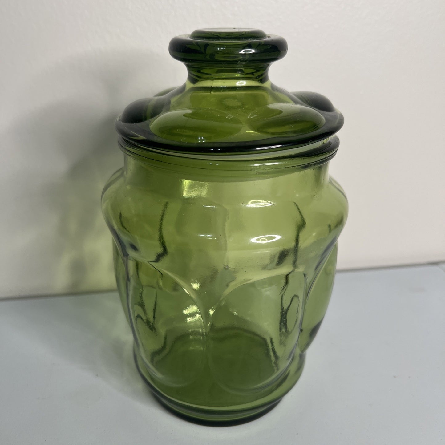 Vintage L.E. Smith Avocado Green Glass Storage Apothecary Jar with Lid