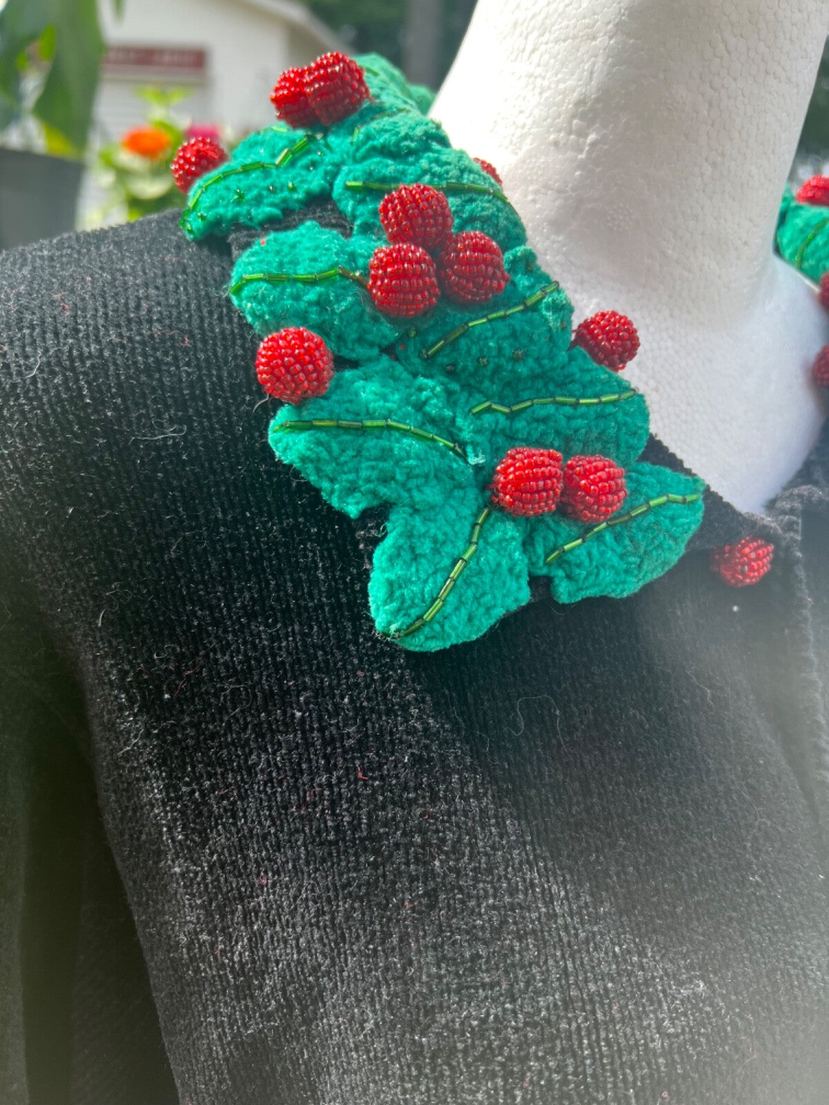 Vintage 90s Belle Pointe Womens Christmas Cardigan Sz L Black Chenille Beaded 3D