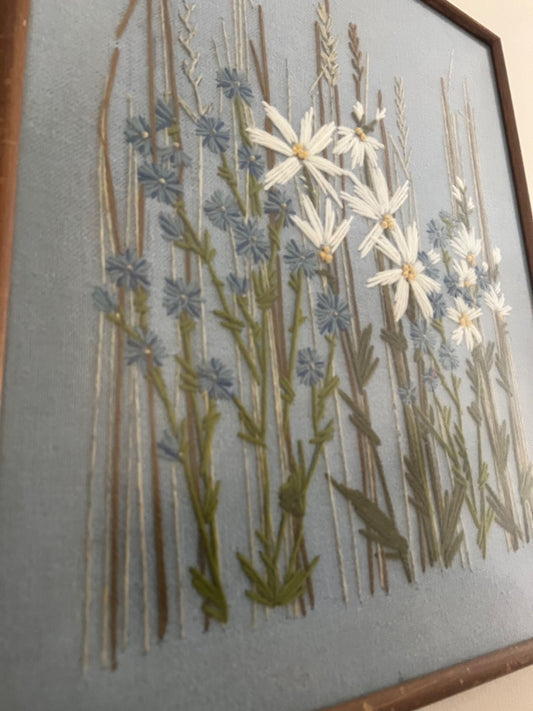 Vintage 1970s Framed Paragon Crewel Wall Art Daisies #0723