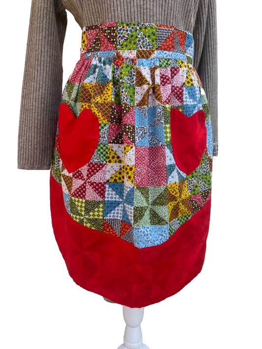 Vintage Folksy Farm Core Half Apron with Heart Pockets, GORGEOUS!